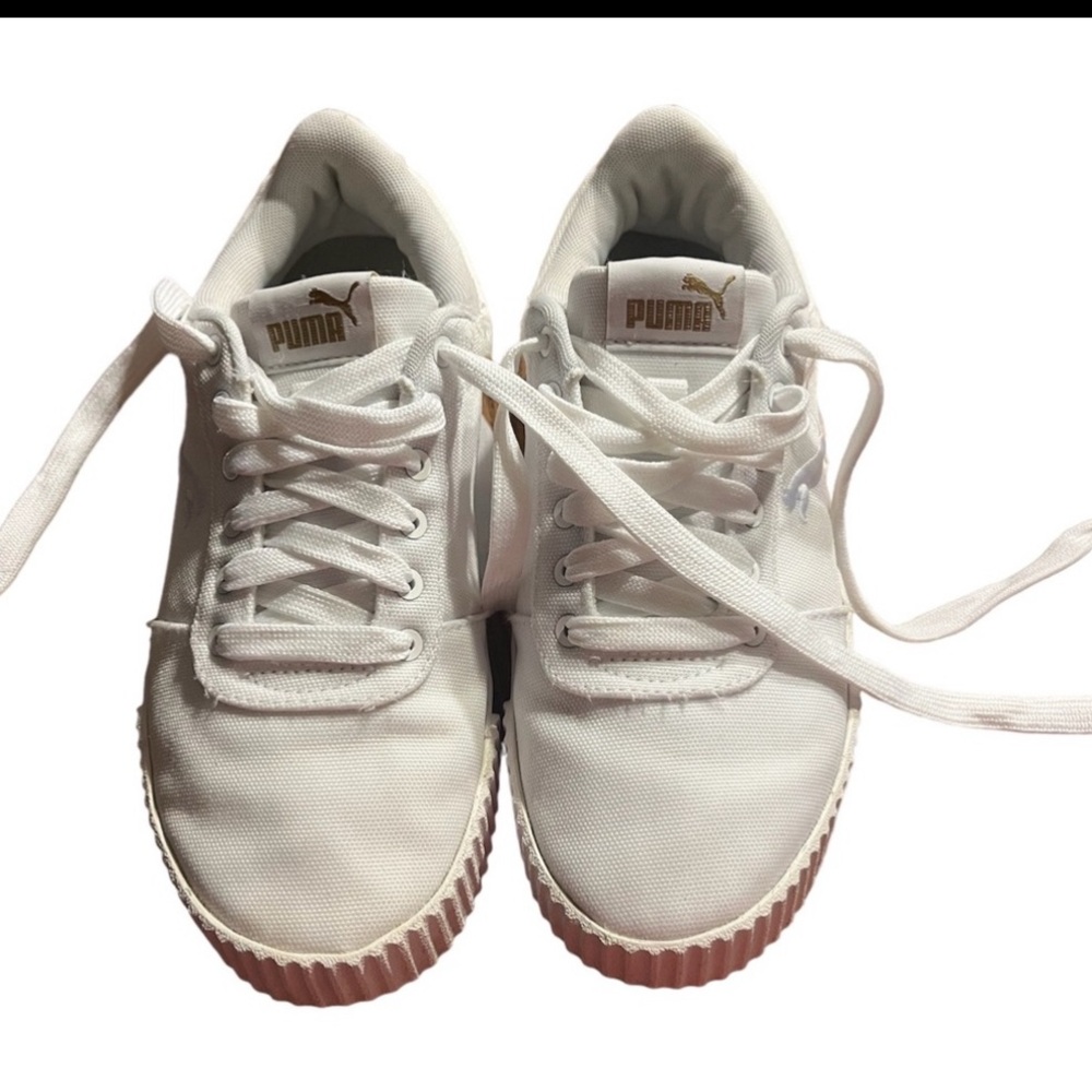 Puma White Sneakers Classic Design